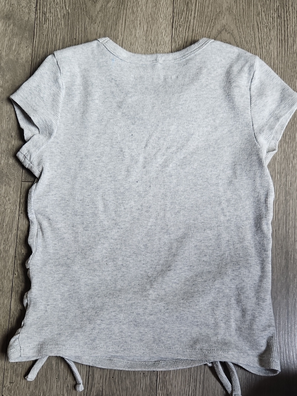 3/$6 Abercrombie Kids Cinch Detail Short Sleeve Ribbed Shirt Size 9/10 Gray - Picture 6 of 6